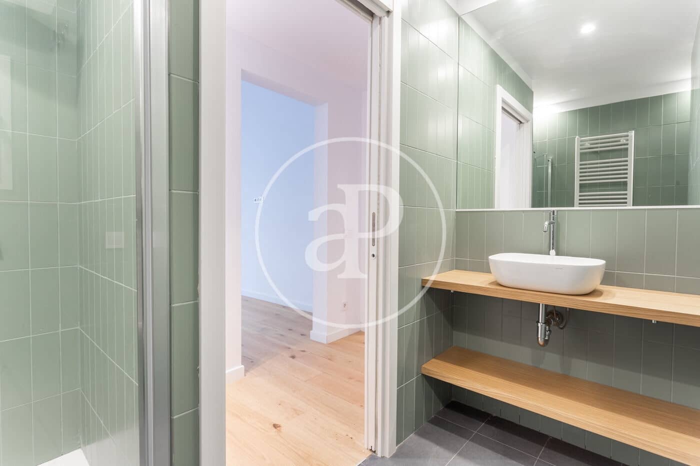 Apartment for sale in Barcelona city - € 670,000 (Ref: 8986796)