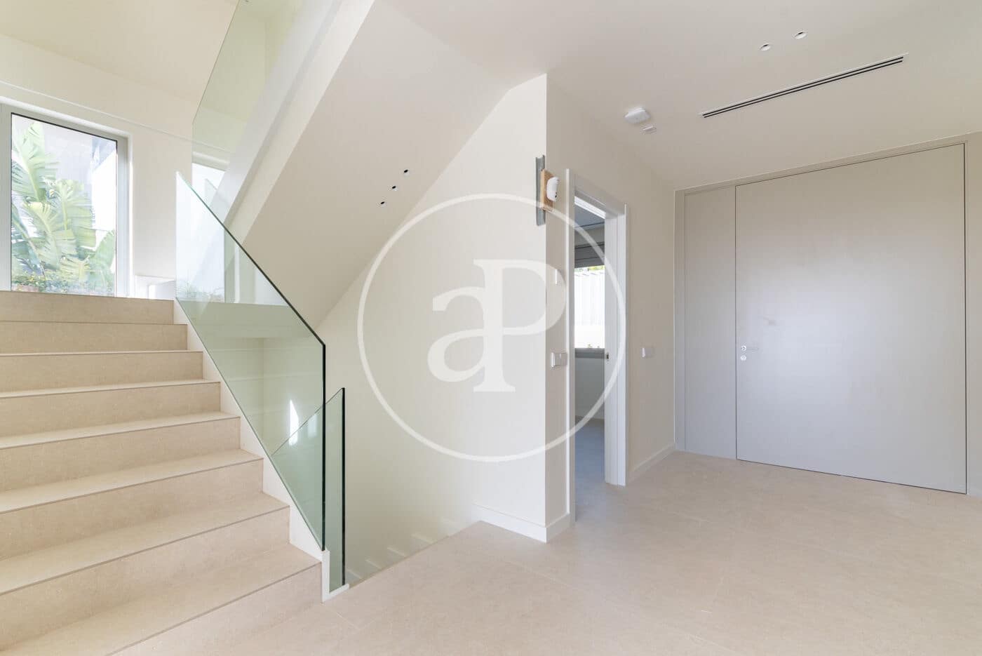 Apartment for sale in Sitges with pool - € 2,840,000 (Ref: 8986807)