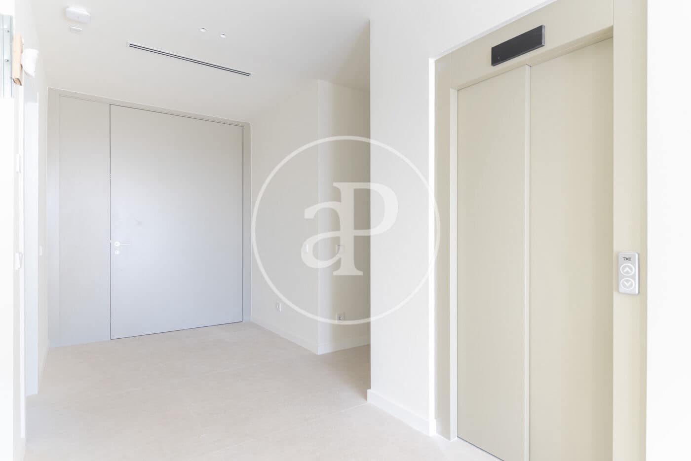 Apartment for sale in Sitges with pool - € 2,840,000 (Ref: 8986807)