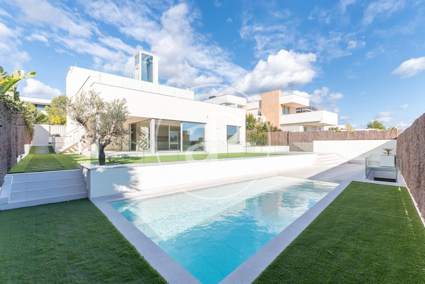 Apartment for sale in Sitges with pool - € 2,840,000 (Ref: 8986807)
