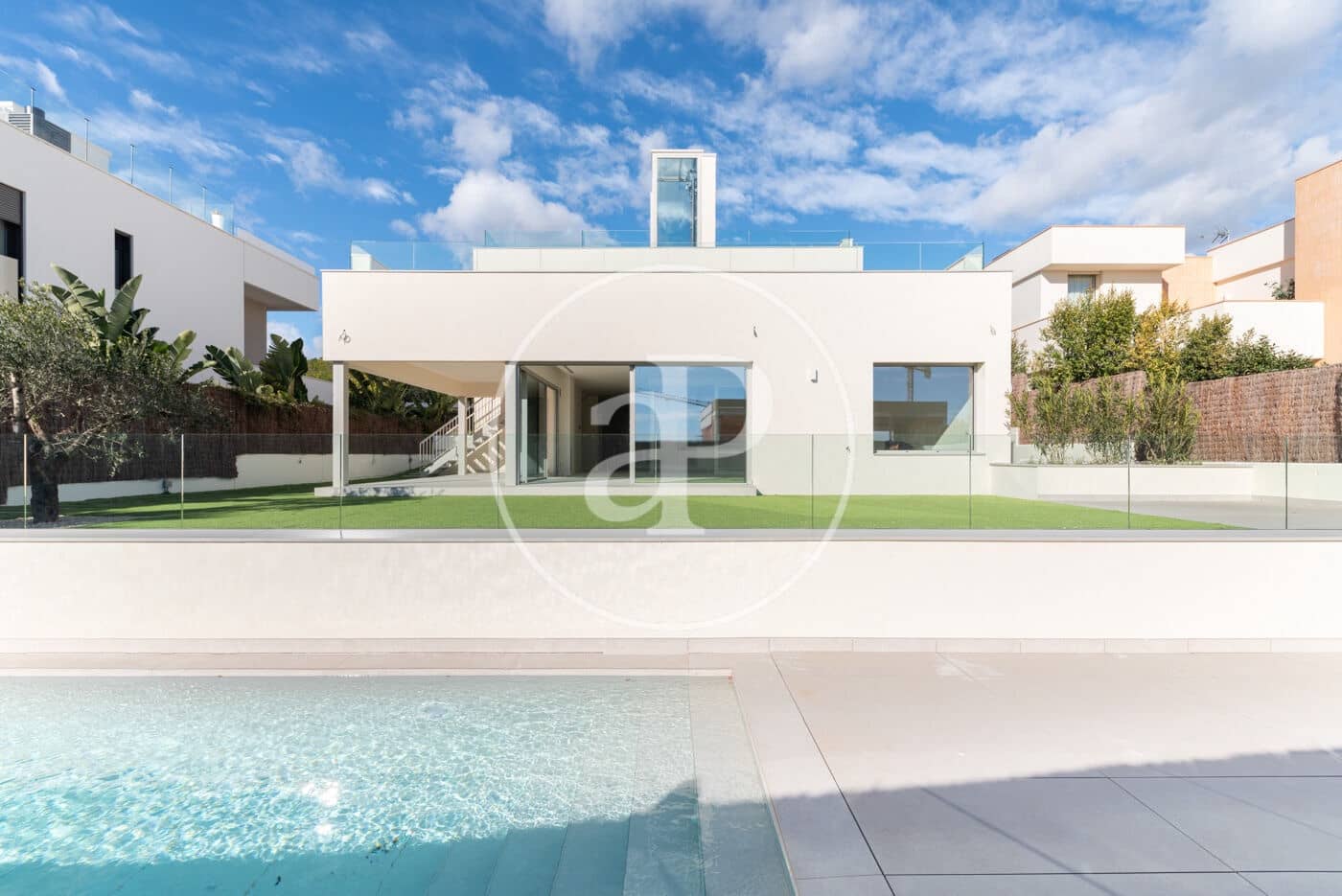 Apartment for sale in Sitges with pool - € 2,840,000 (Ref: 8986807)