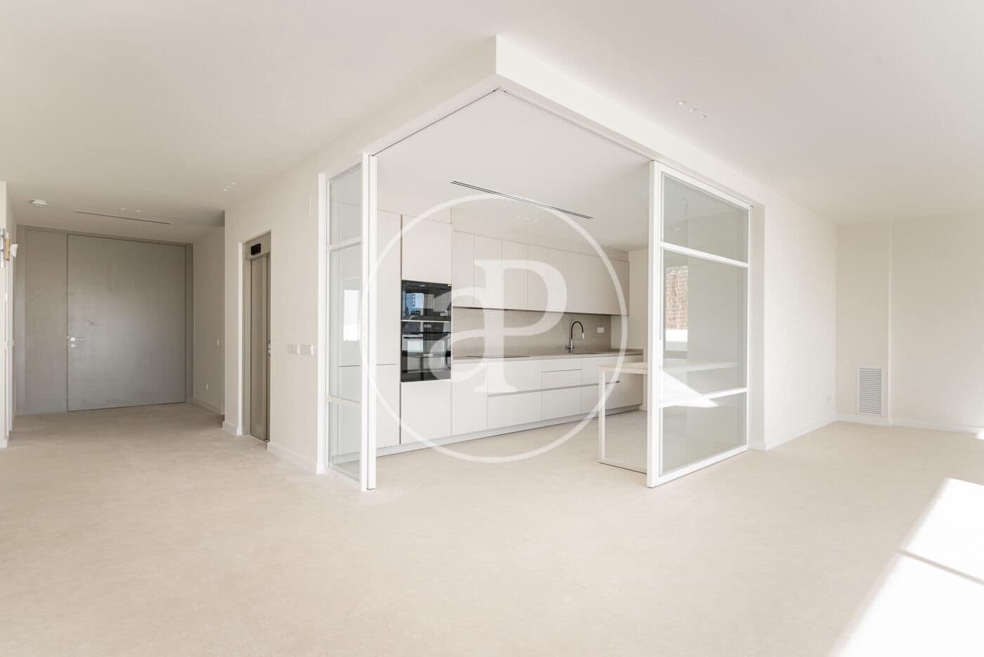 Apartment for sale in Sitges with pool - € 2,840,000 (Ref: 8986807)