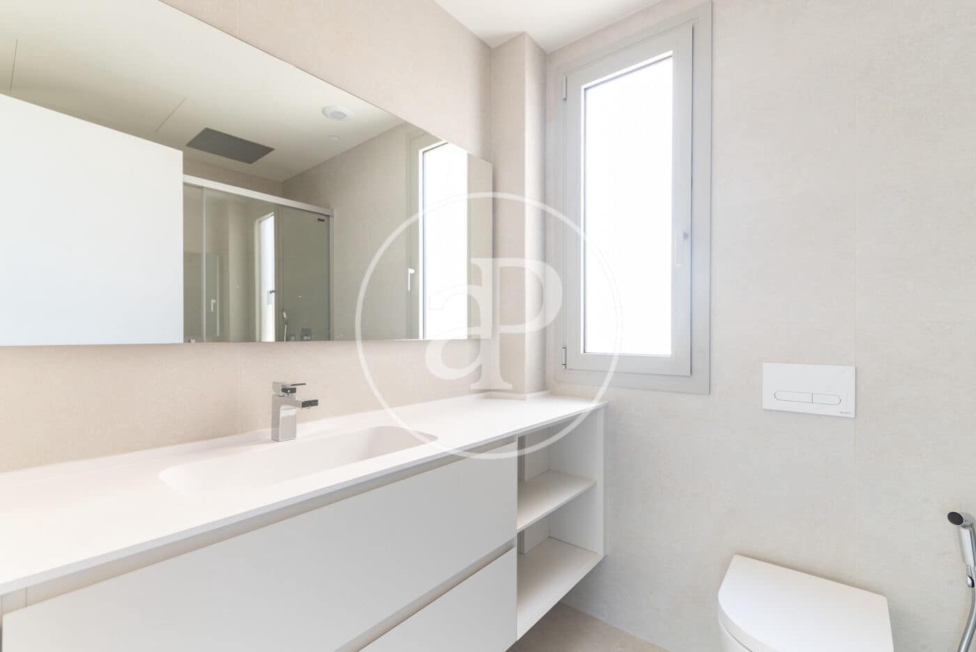 Apartment for sale in Sitges with pool - € 2,840,000 (Ref: 8986807)