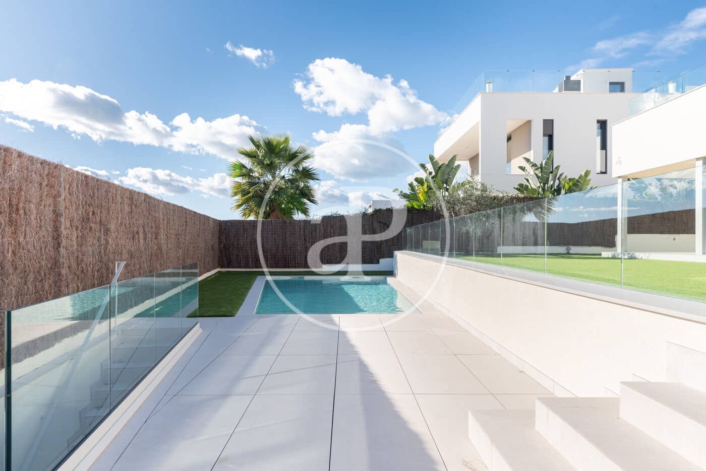 Apartment for sale in Sitges with pool - € 2,840,000 (Ref: 8986807)