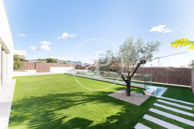 Appartement te koop in Sitges met zwembad - € 2.840.000 (Ref: 8986807)