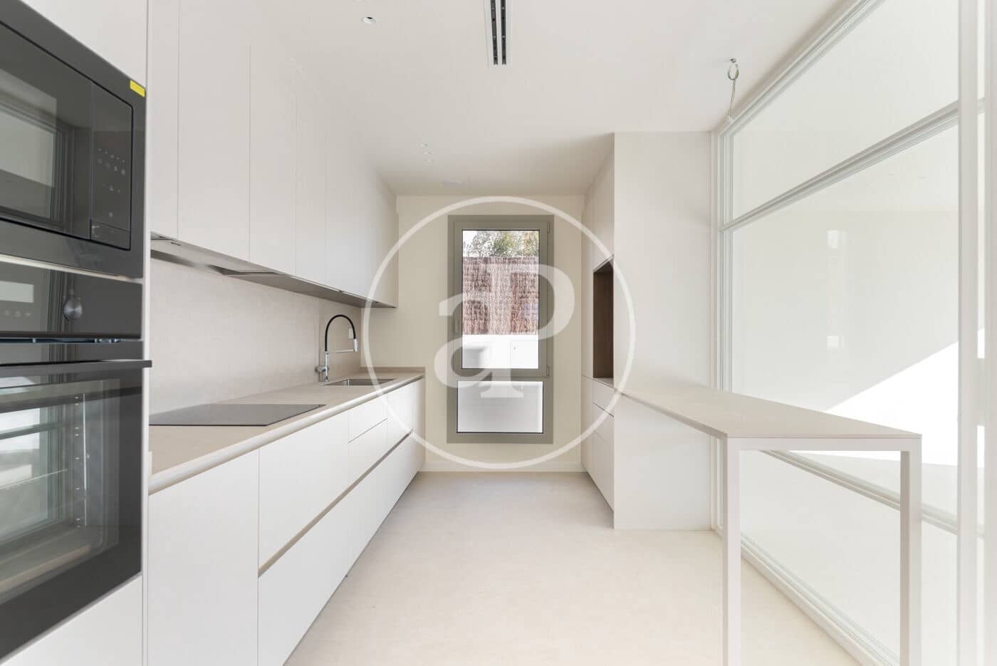 Apartment for sale in Sitges with pool - € 2,840,000 (Ref: 8986807)