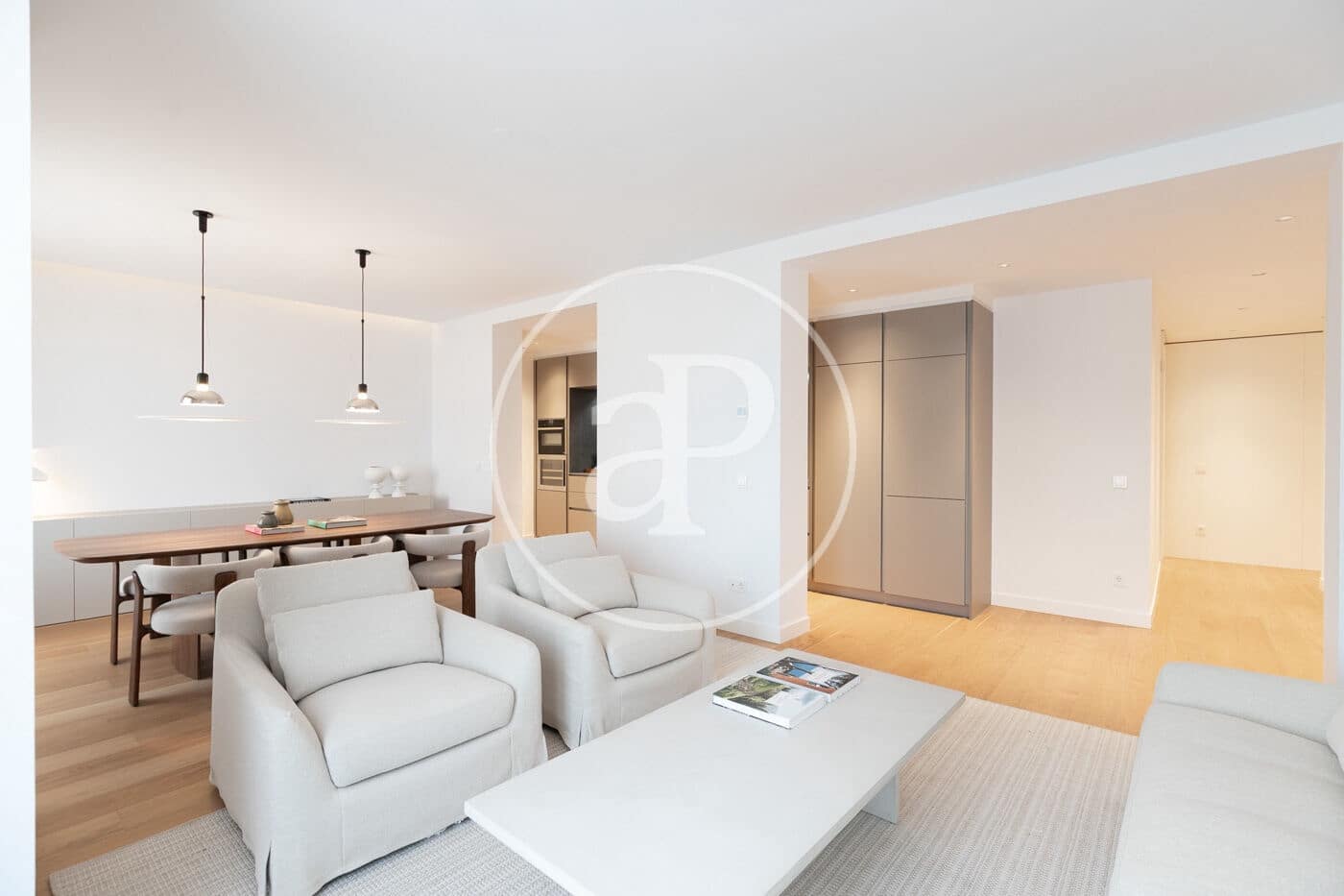 Leilighet til salgs i Barcelona by med svømmebasseng - € 1 050 000 (Ref: 8986817)