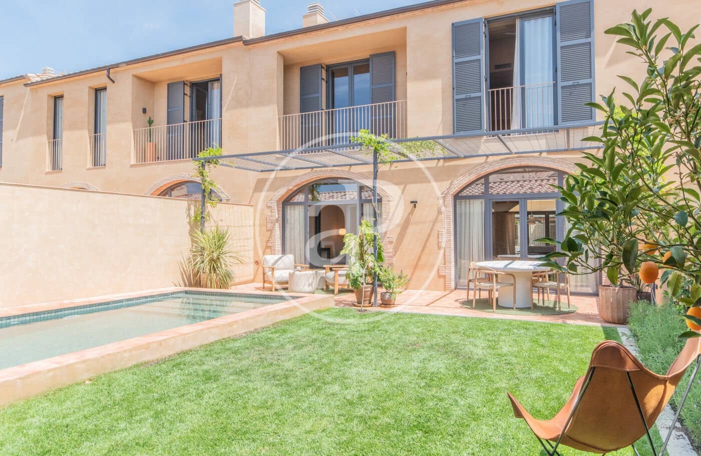 Lejlighed til salg i Gualta med swimmingpool - € 890.000 (Ref: 8986852)