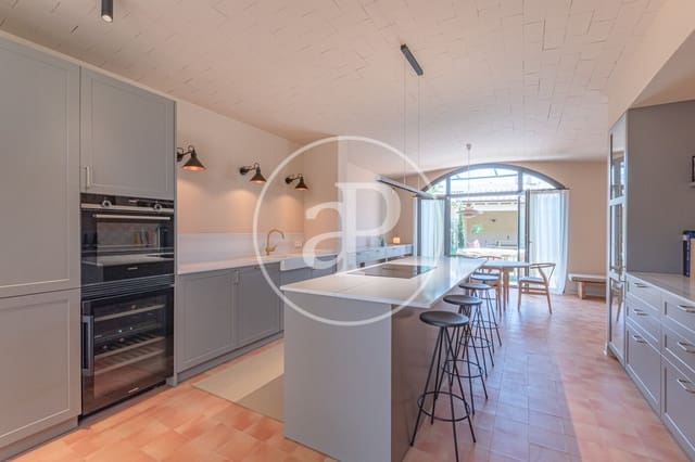 Apartament na sprzedaż w Gualta z basenem - 890 000 € (Ref: 8986853)