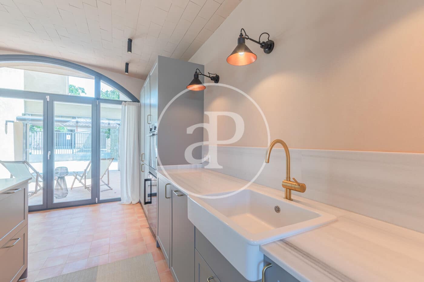 Apartament na sprzedaż w Gualta z basenem - 890 000 € (Ref: 8986853)