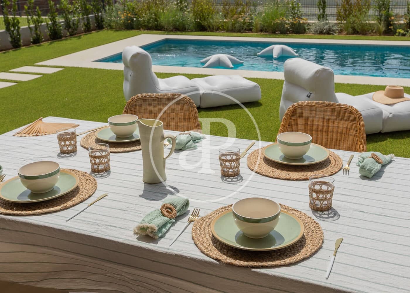 Lejlighed til salg i Pals med swimmingpool - € 905.000 (Ref: 8986855)