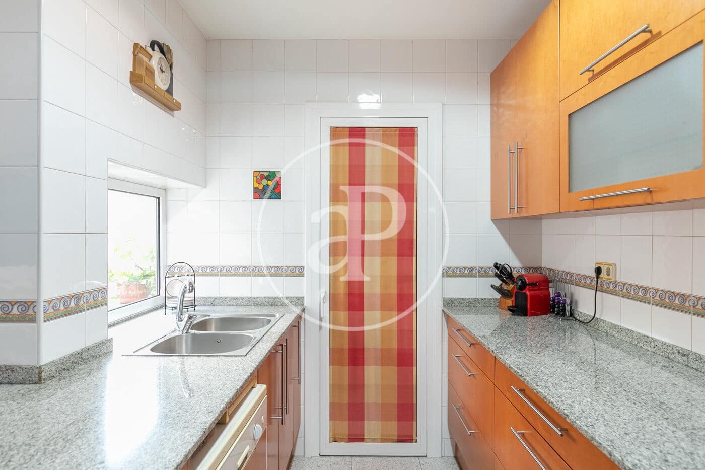 4 slaapkamer Villa te koop in Barcelona stad - € 850.000 (Ref: 8992187)