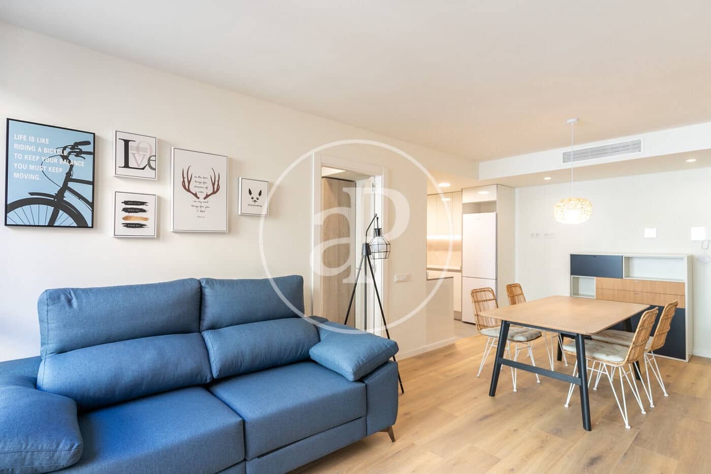 Apartamento de 2 habitaciones en Barcelona ciudad en alquiler - 1.700 € (Ref: 8992188)