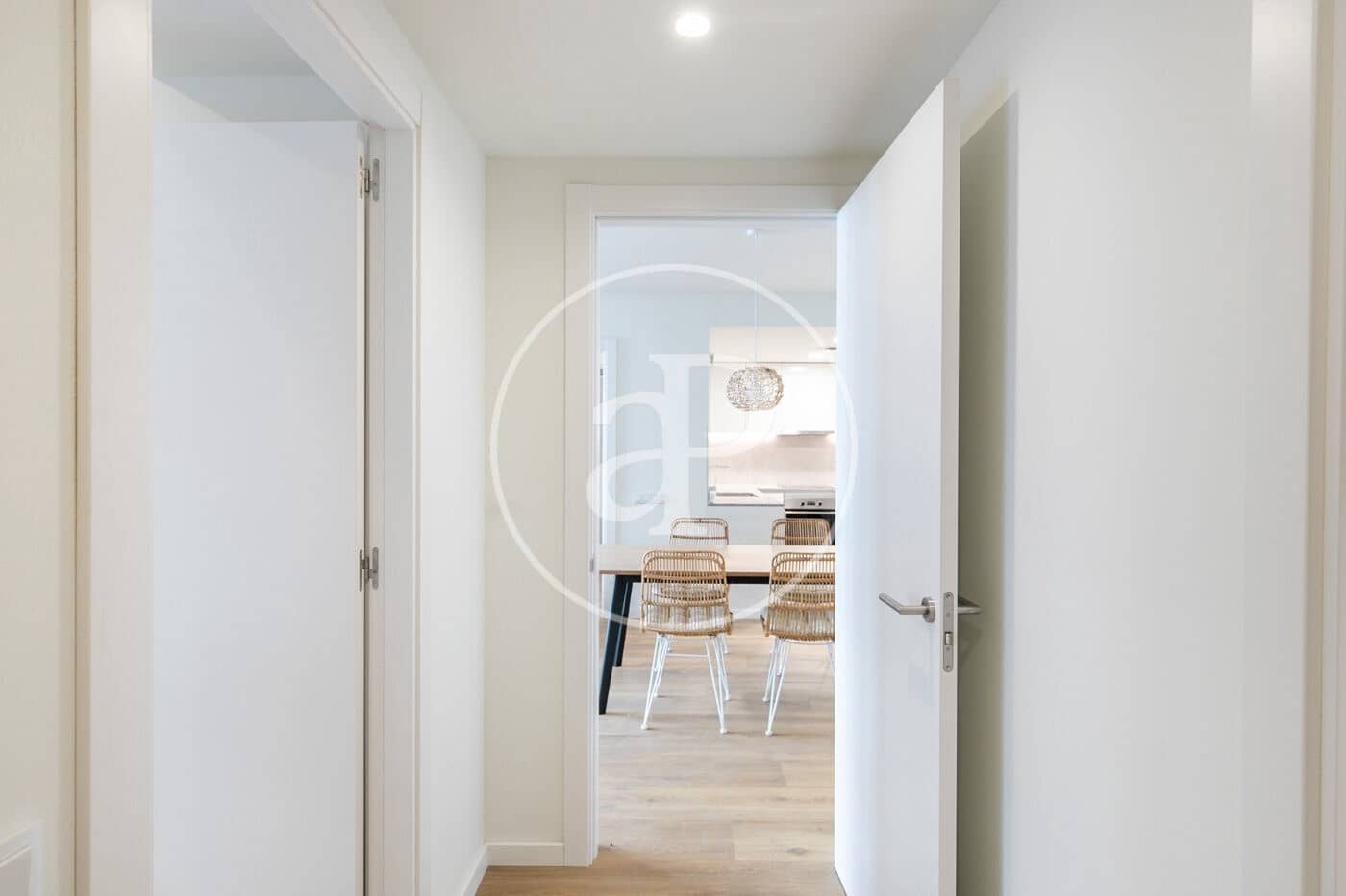 Apartamento de 2 habitaciones en Barcelona ciudad en alquiler - 1.700 € (Ref: 8992188)