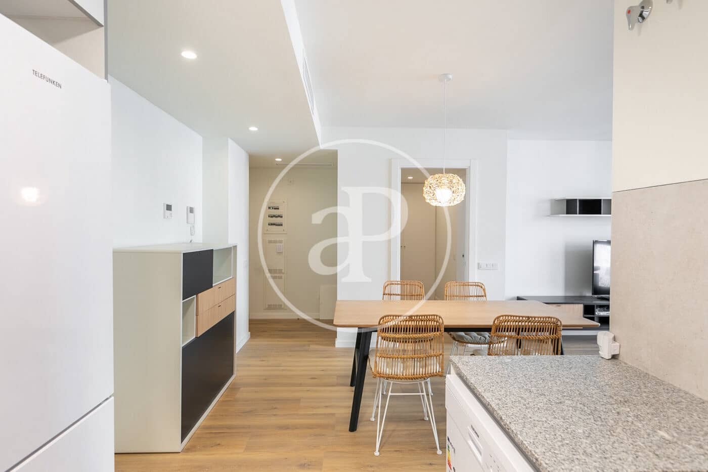 Apartamento de 2 habitaciones en Barcelona ciudad en alquiler - 1.700 € (Ref: 8992188)