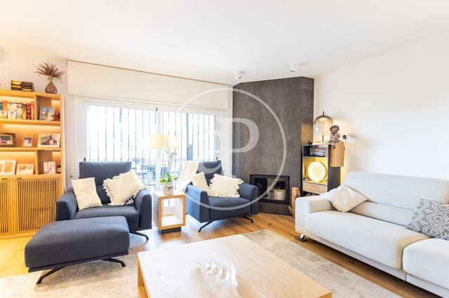 5 soverom Villa til salgs i El Masnou med svømmebasseng - € 1 295 000 (Ref: 8992191)