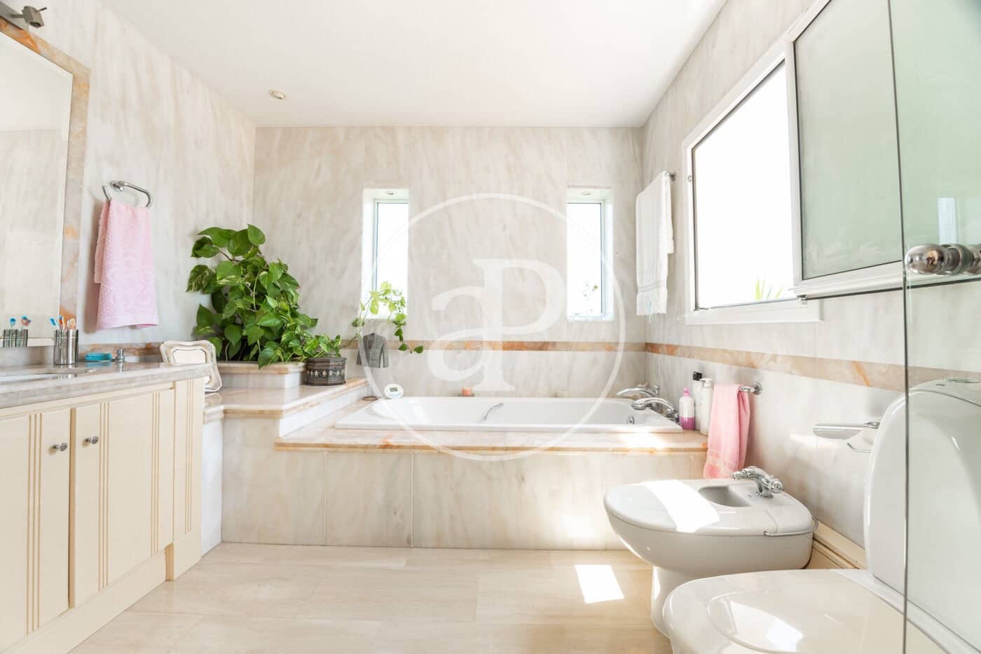 5 quarto Moradia para venda em El Masnou com piscina - 1 295 000 € (Ref: 8992191)