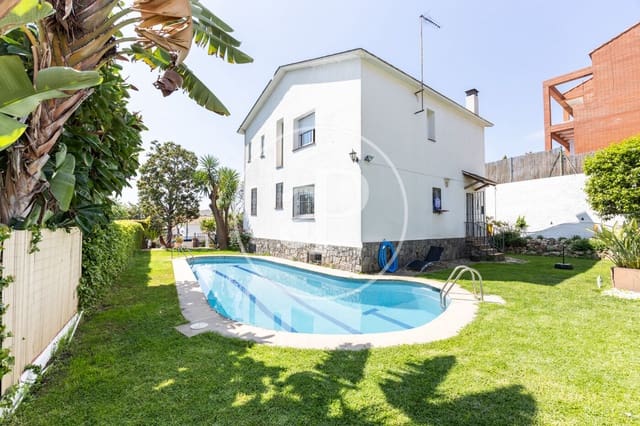 5 bedroom Villa for sale in El Masnou with pool - € 1,450,000 (Ref: 8992191)