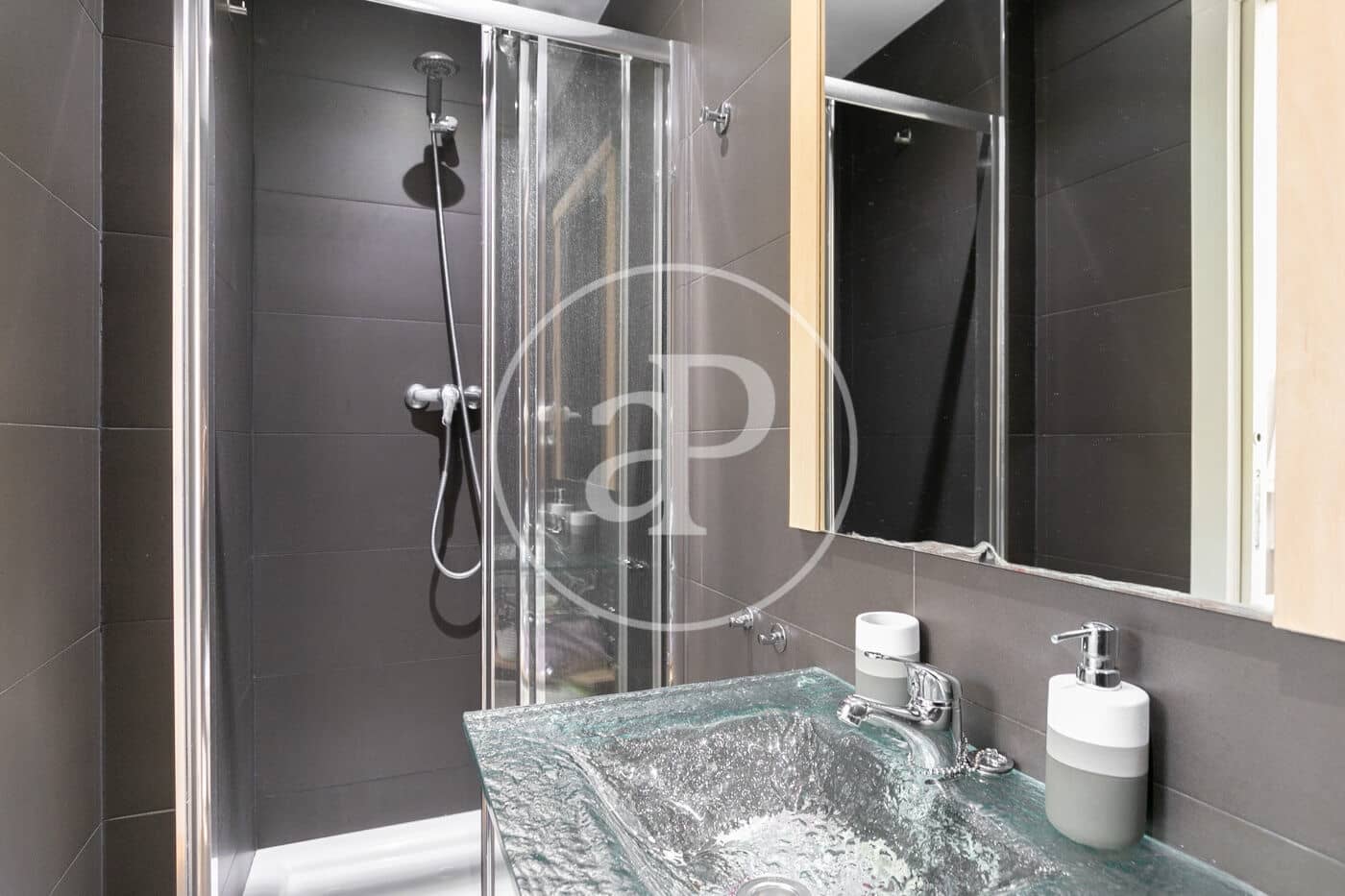 2 soverom Leilighet til salgs i Barcelona by - € 570 000 (Ref: 8992198)