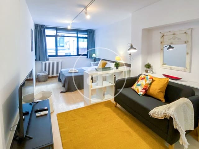 1 soveværelse Lejlighed til leje i Les Tres Torres, Barcelona by - € 1.400 (Ref: 8994126)