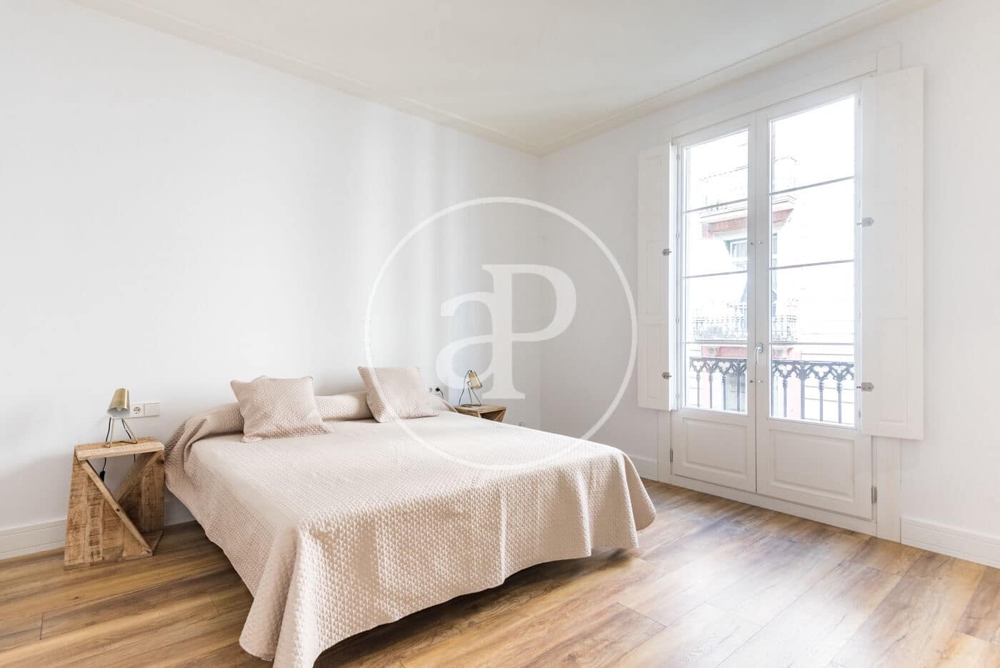2 bedroom Apartment for rent in Barcelona city - € 2,000 (Ref: 8999464)