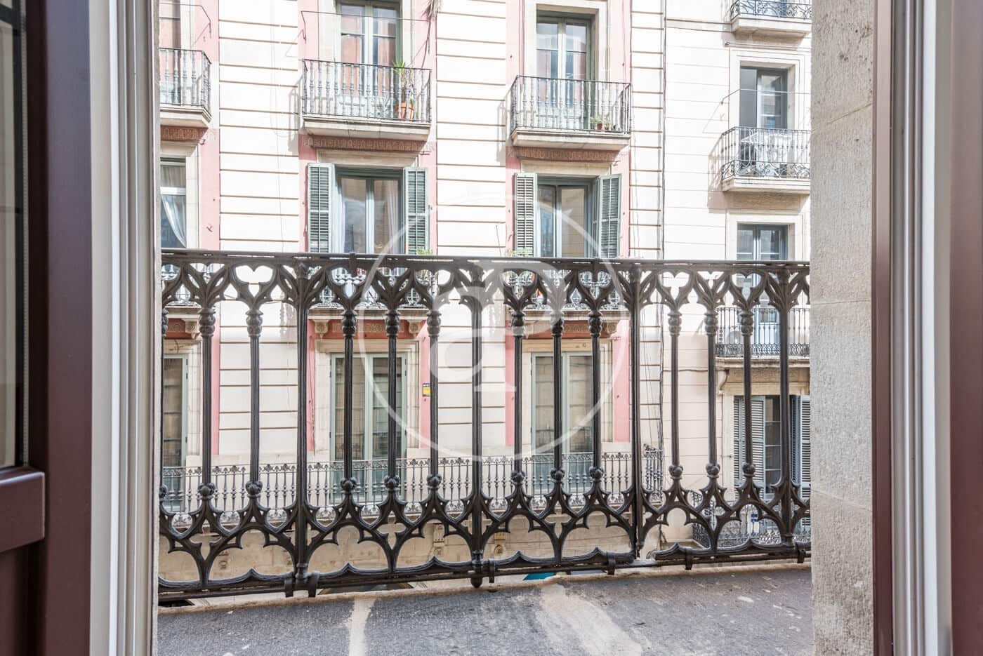2 bedroom Apartment for rent in Barcelona city - € 2,000 (Ref: 8999464)