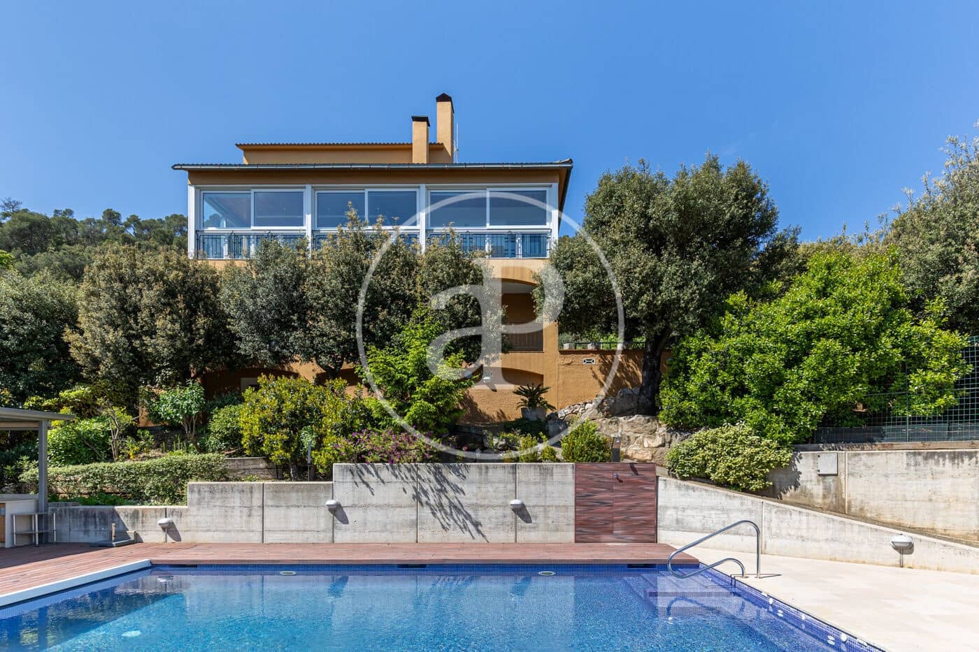 5 soveværelse Villa til salg i Matadepera med swimmingpool - € 750.000 (Ref: 8999470)