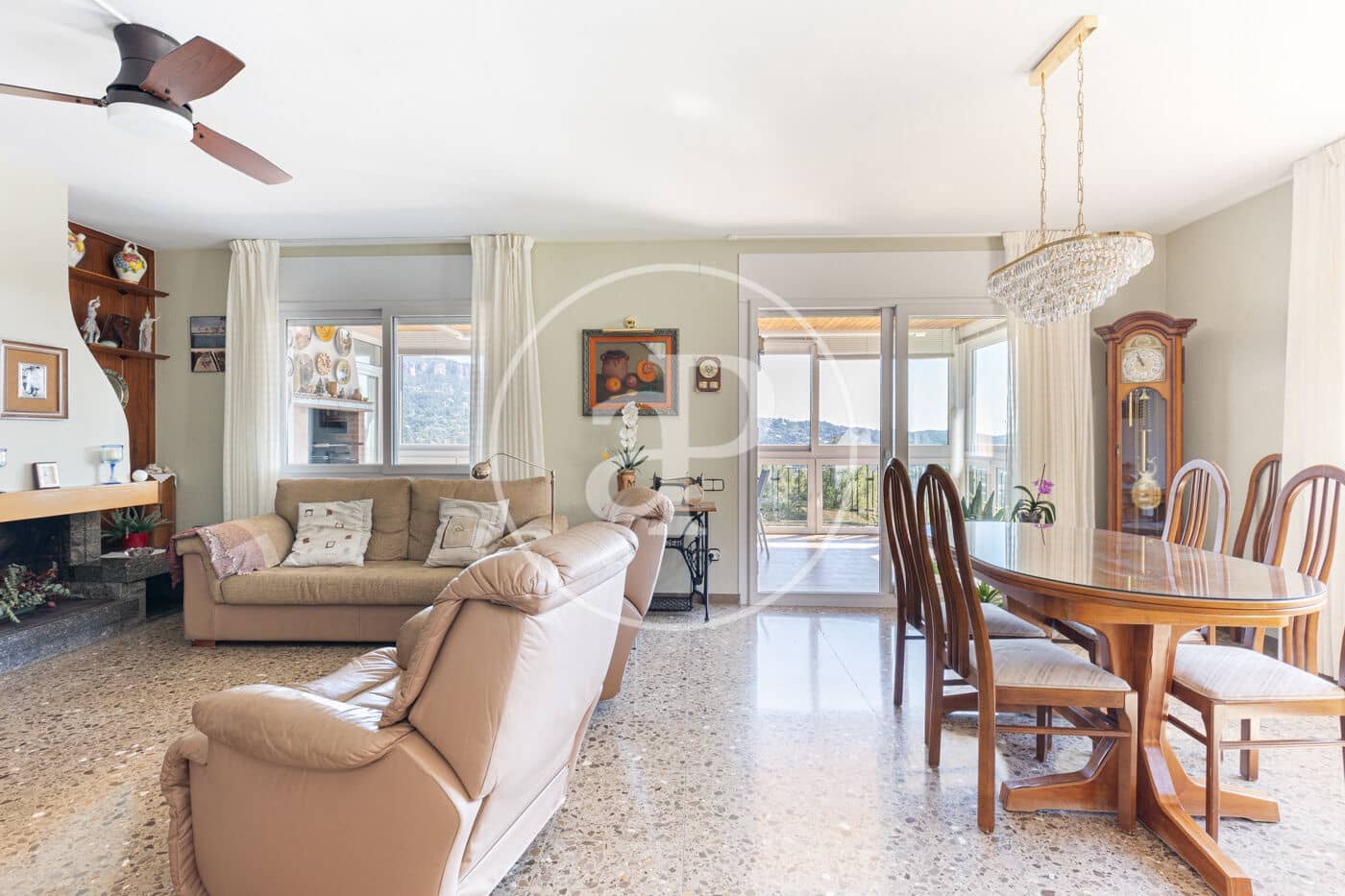 5 soveværelse Villa til salg i Matadepera med swimmingpool - € 750.000 (Ref: 8999470)