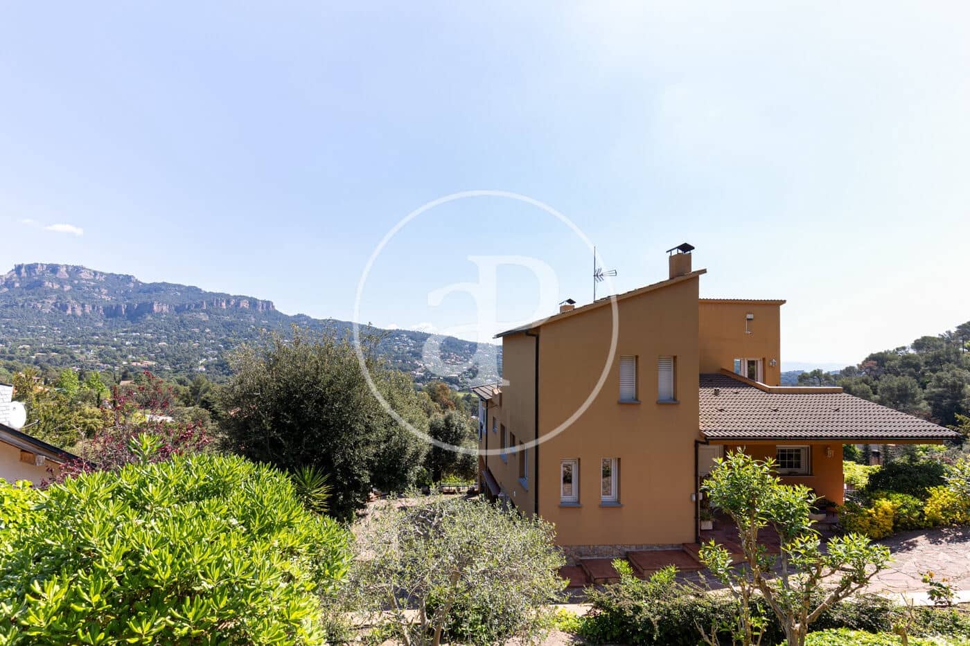 5 soveværelse Villa til salg i Matadepera med swimmingpool - € 750.000 (Ref: 8999470)