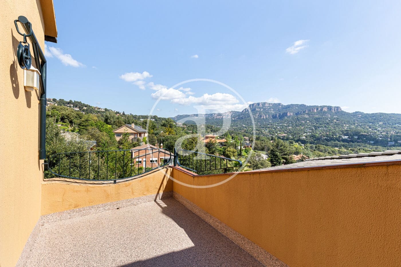 5 soveværelse Villa til salg i Matadepera med swimmingpool - € 750.000 (Ref: 8999470)