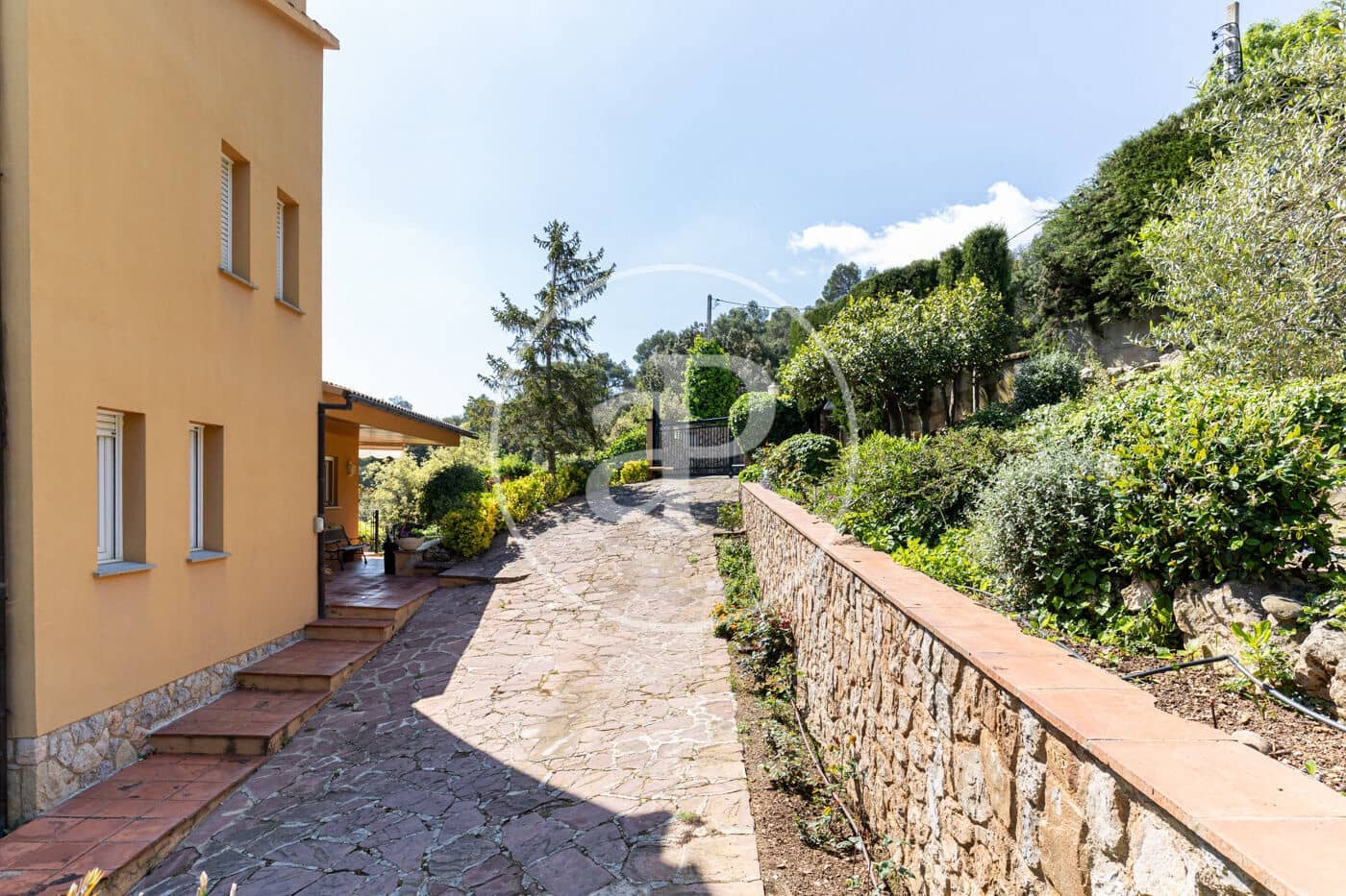 5 soveværelse Villa til salg i Matadepera med swimmingpool - € 750.000 (Ref: 8999470)