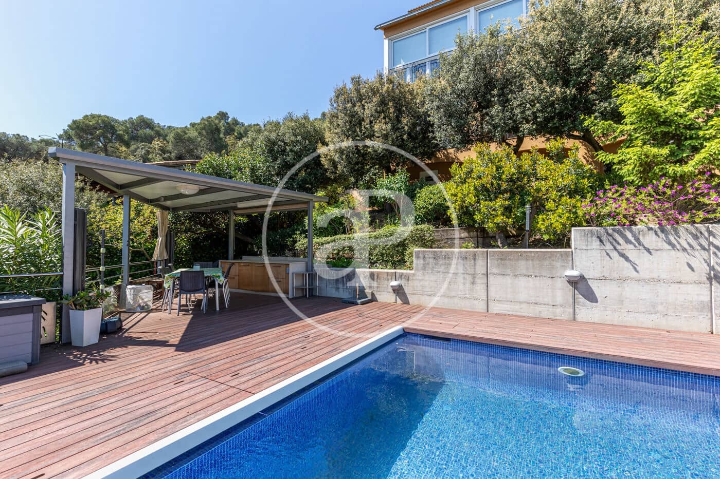 5 soveværelse Villa til salg i Matadepera med swimmingpool - € 750.000 (Ref: 8999470)