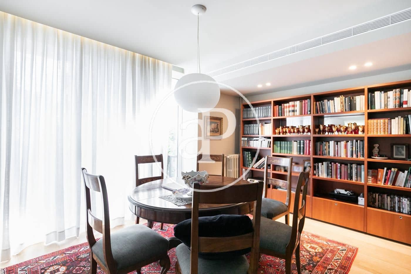 3 soveværelse Lejlighed til salg i Barcelona by - € 1.249.000 (Ref: 8999471)