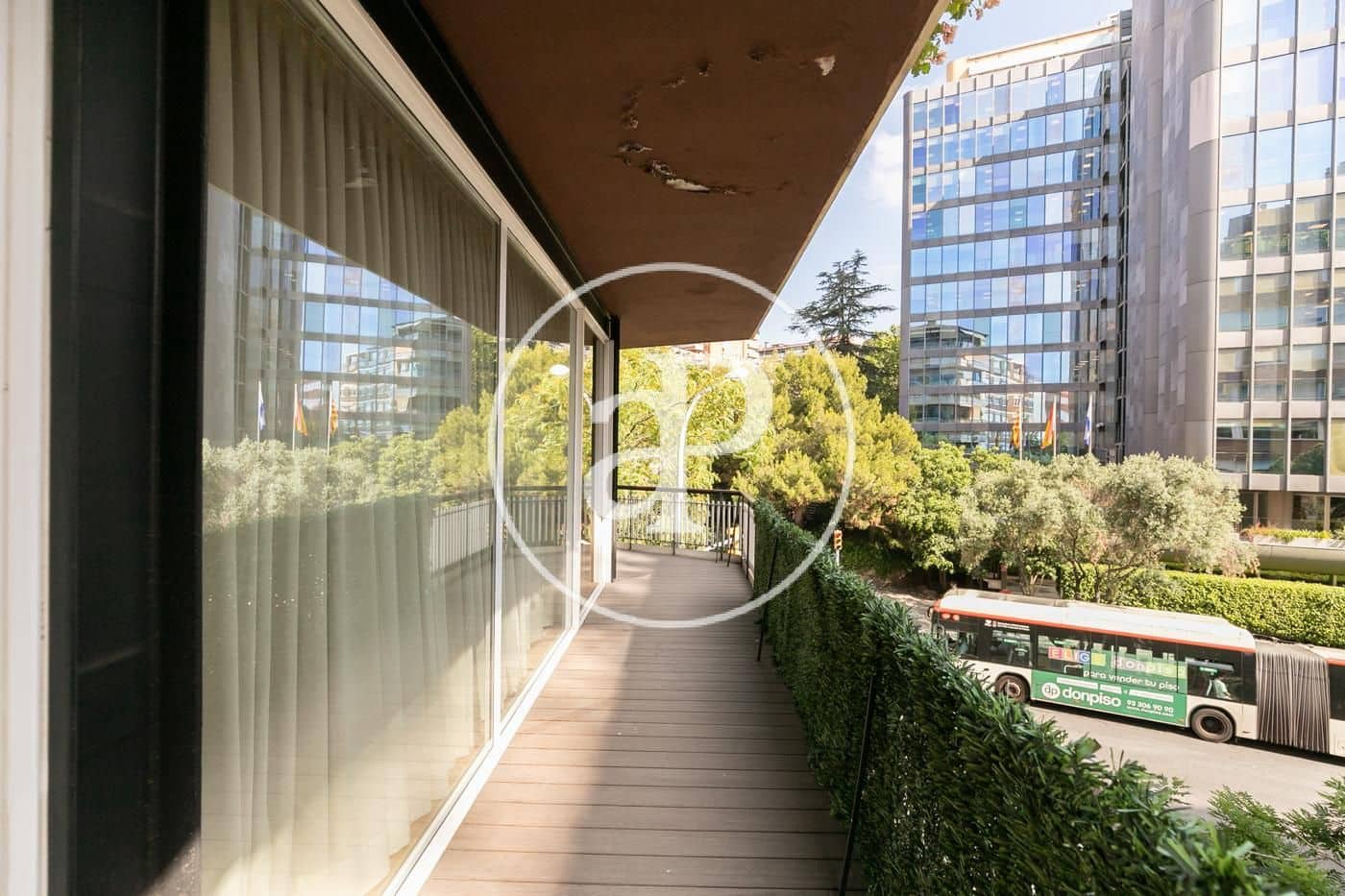 3 soveværelse Lejlighed til salg i Barcelona by - € 1.249.000 (Ref: 8999471)