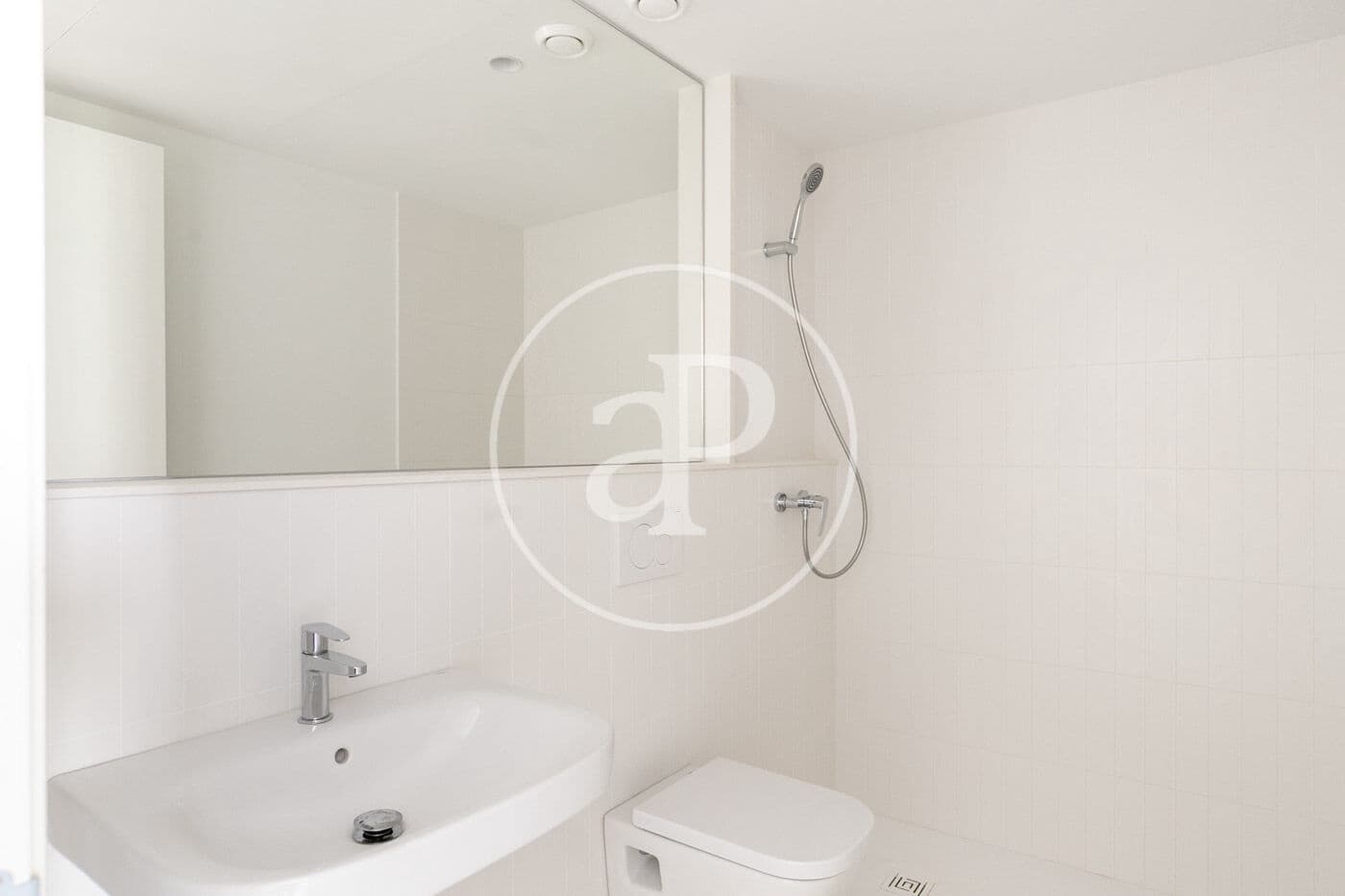 Appartement de 1 chambre à louer à Barcelone ville - 1 800 € (Ref: 8999472)