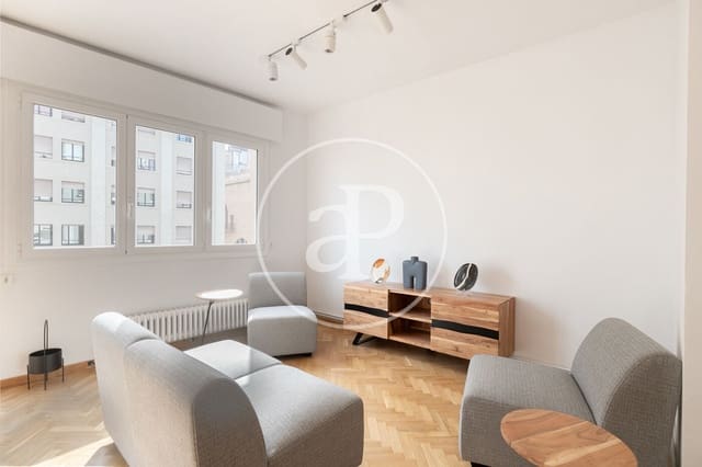 Apartamento de 4 habitaciones en Sant Pere, Santa Caterina i La Ribera, Barcelona ciudad en alquiler - 3.500 € (Ref: 9001591)