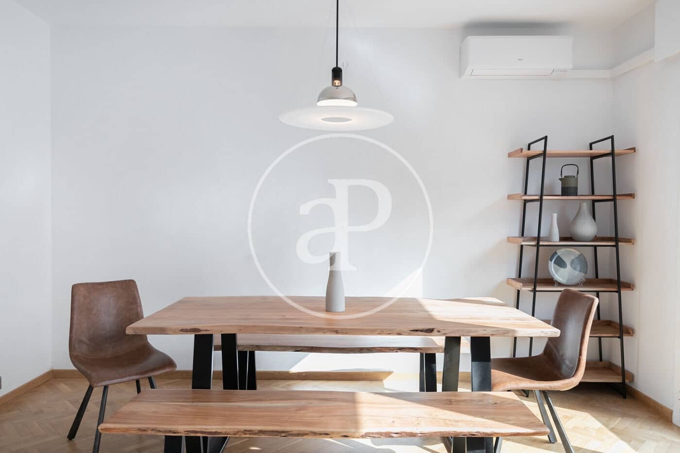 Apartamento de 4 habitaciones en Barcelona ciudad en alquiler - 3.500 € (Ref: 9001591)