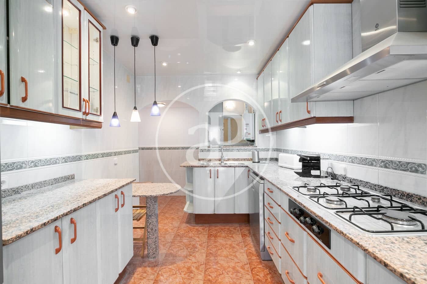 Apartamento de 4 habitaciones en Barcelona ciudad en alquiler - 3.500 € (Ref: 9001591)