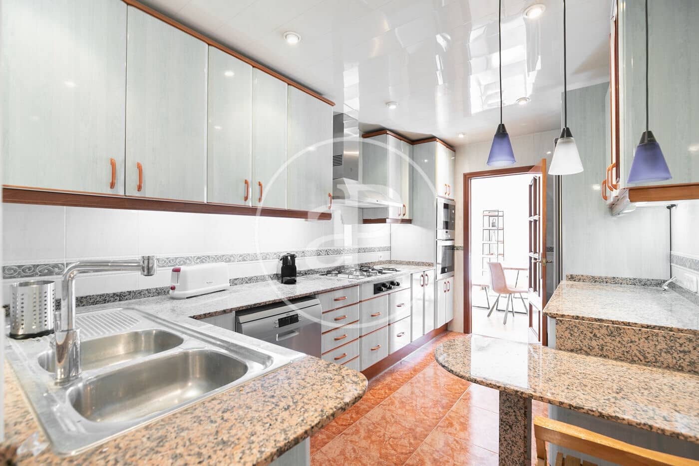 Apartamento de 4 habitaciones en Barcelona ciudad en alquiler - 3.500 € (Ref: 9001591)