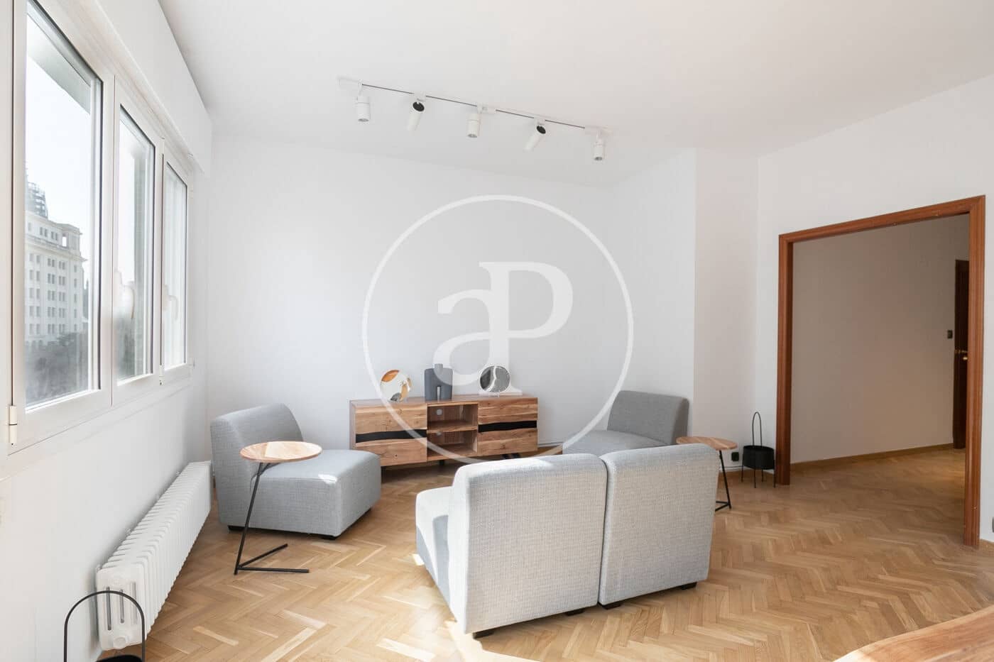 Apartamento de 4 habitaciones en Barcelona ciudad en alquiler - 3.500 € (Ref: 9001591)