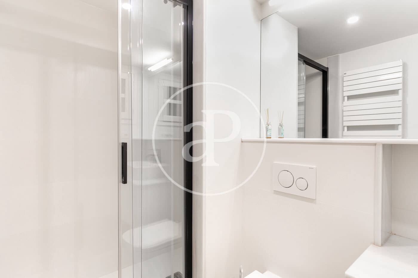 Lejlighed til salg i Barcelona by - € 339.000 (Ref: 9001594)