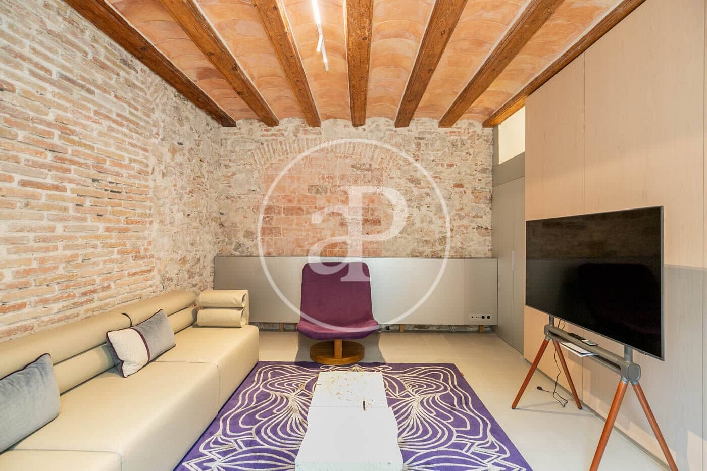 2 soverom Leilighet til leie i Barcelona by - € 11 550 (Ref: 9003590)