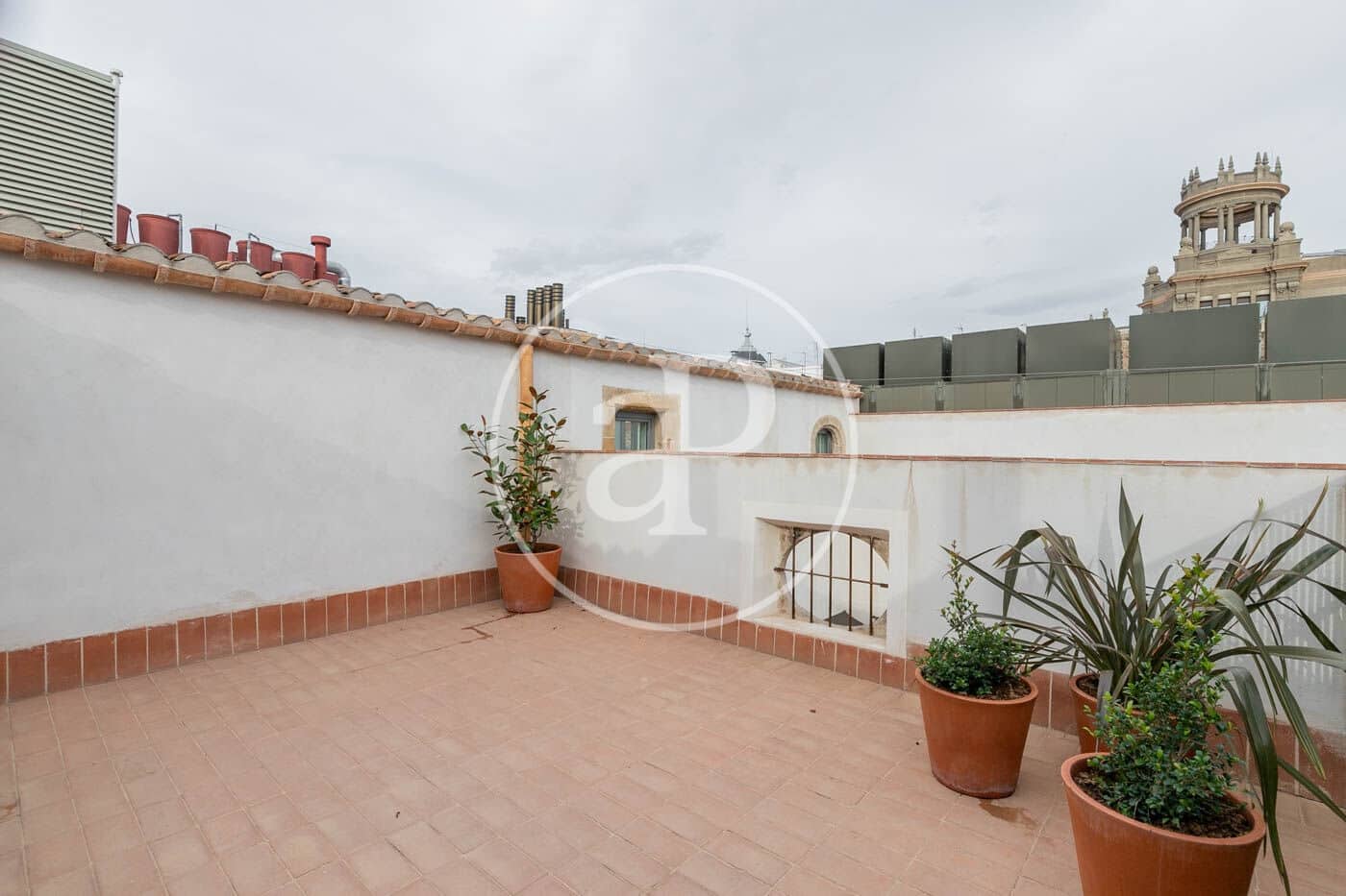 3 soverom Leilighet til leie i Barcelona by - € 11 965 (Ref: 9003591)