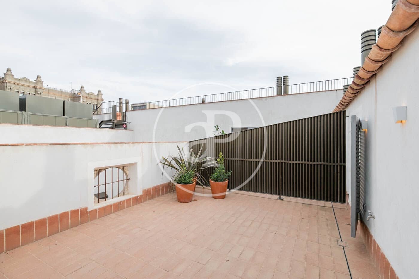 3 soverom Leilighet til leie i Barcelona by - € 11 965 (Ref: 9003591)