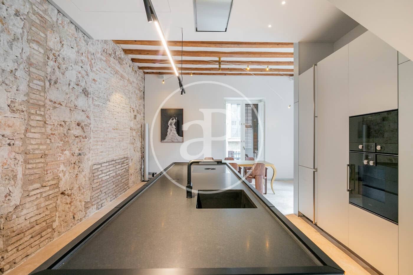 3 soverom Leilighet til leie i Barcelona by - € 11 965 (Ref: 9003591)