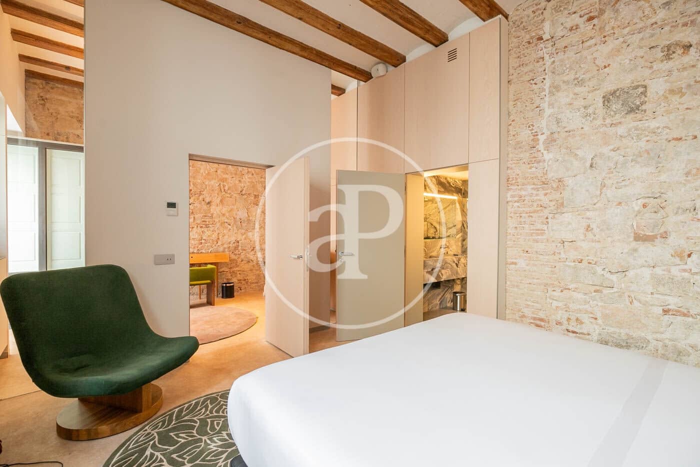 3 soverom Leilighet til leie i Barcelona by - € 11 965 (Ref: 9003591)