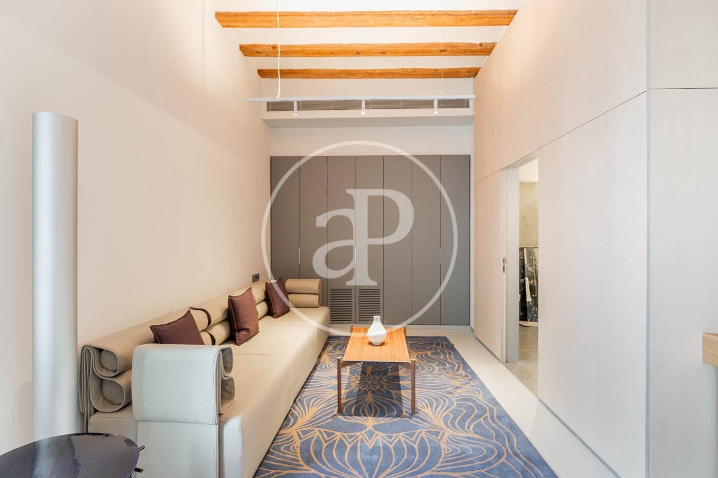 2 bedroom Apartment for rent in Barcelona city - € 13,200 (Ref: 9003592)