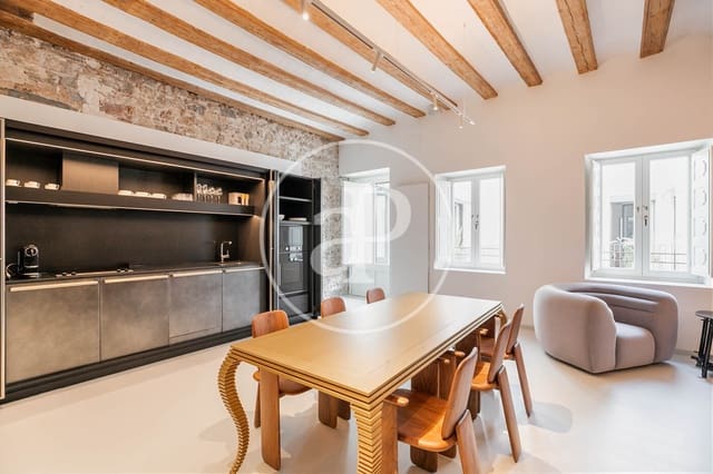 2 bedroom Apartment for rent in El Barri Gòtic, Barcelona city - € 13,200 (Ref: 9003592)
