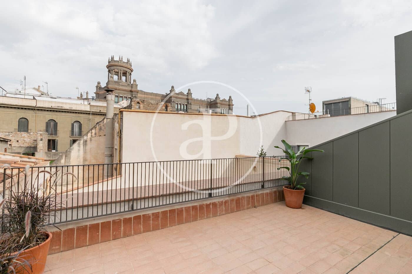 2 bedroom Apartment for rent in Barcelona city - € 13,200 (Ref: 9003592)