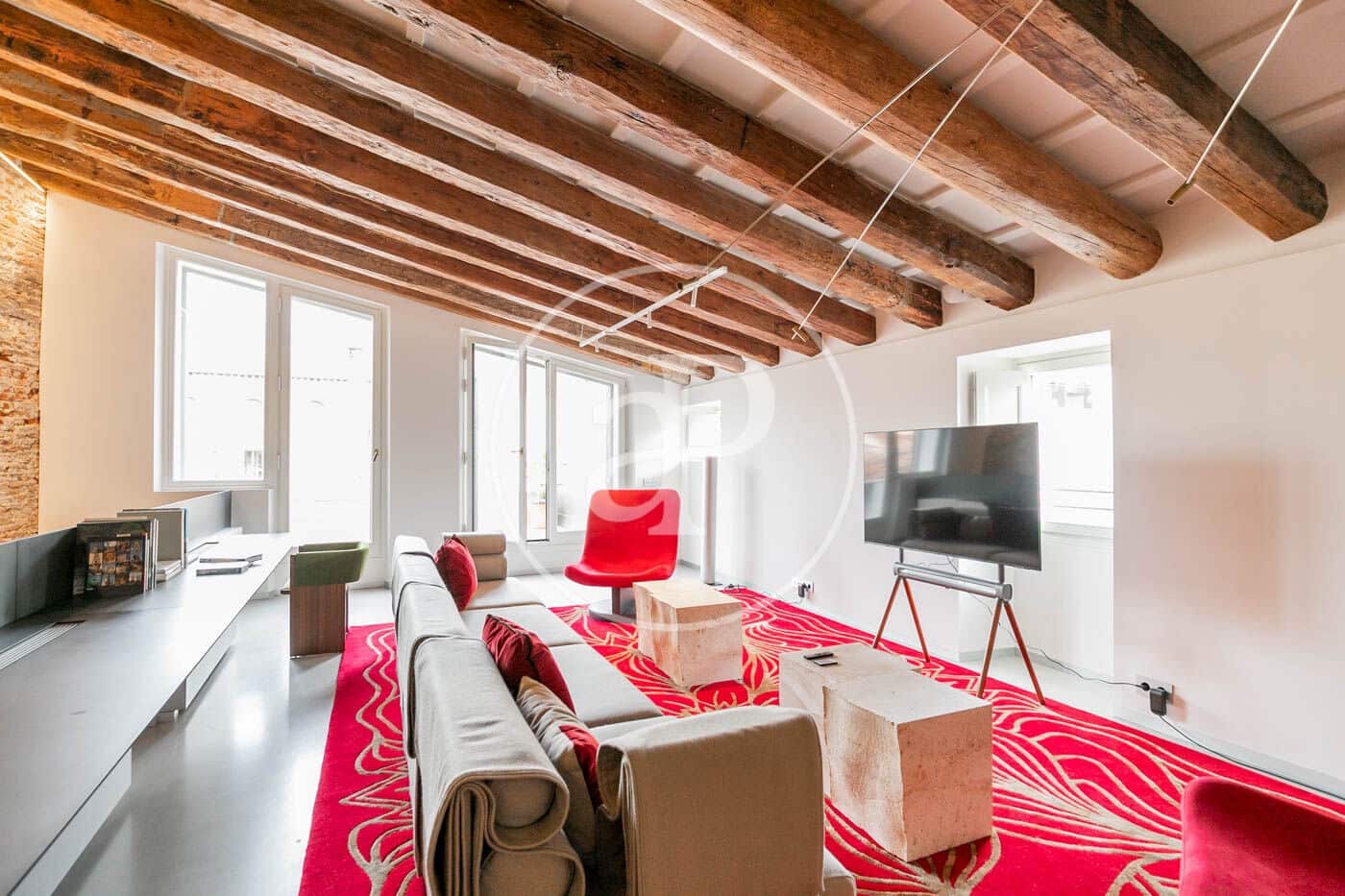 2 bedroom Apartment for rent in Barcelona city - € 13,200 (Ref: 9003592)